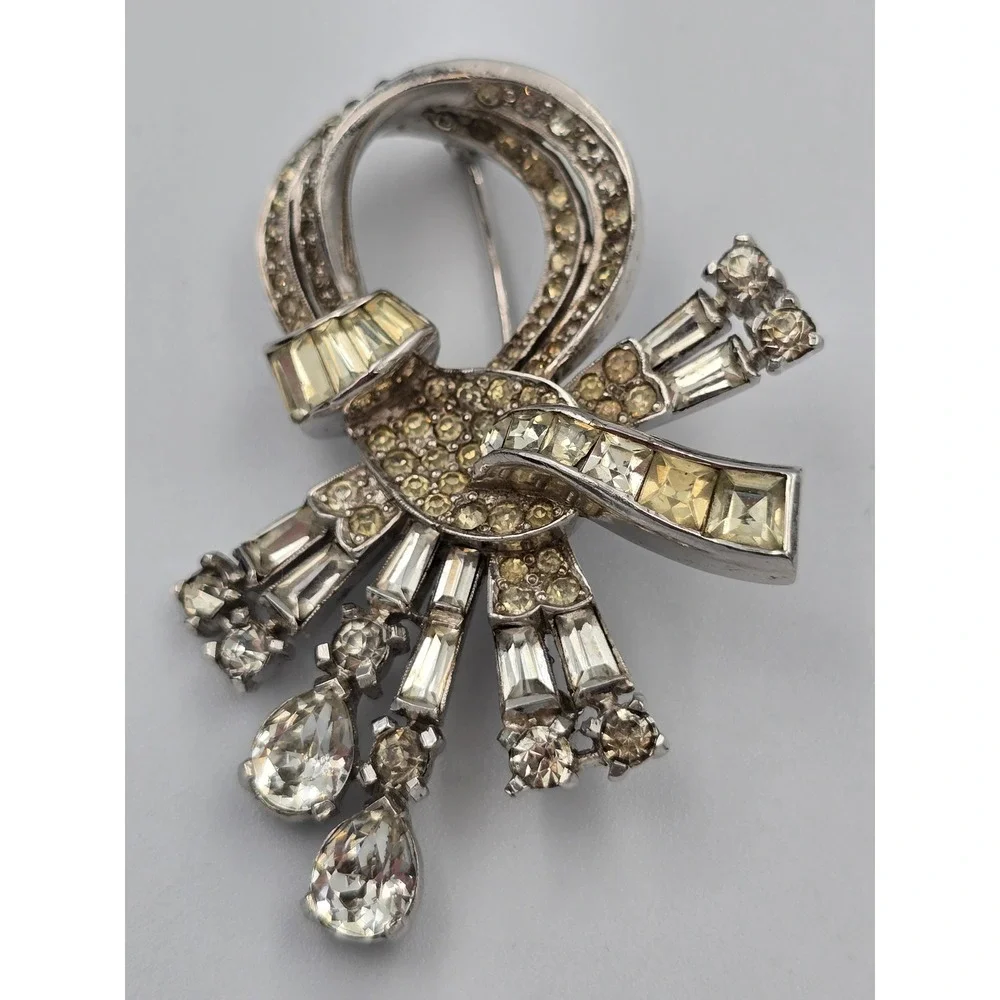 Vintage Rhinestone Bow Brooch Pin Silver Tone Clear Champagne‎ Baguette Round